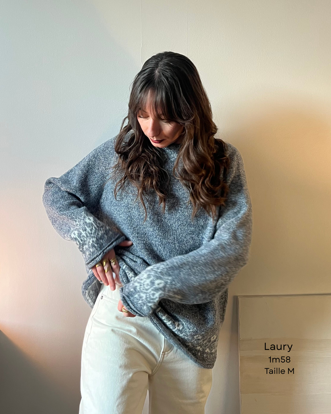 Pull en tricot motif hivernal – chaleur et douceur