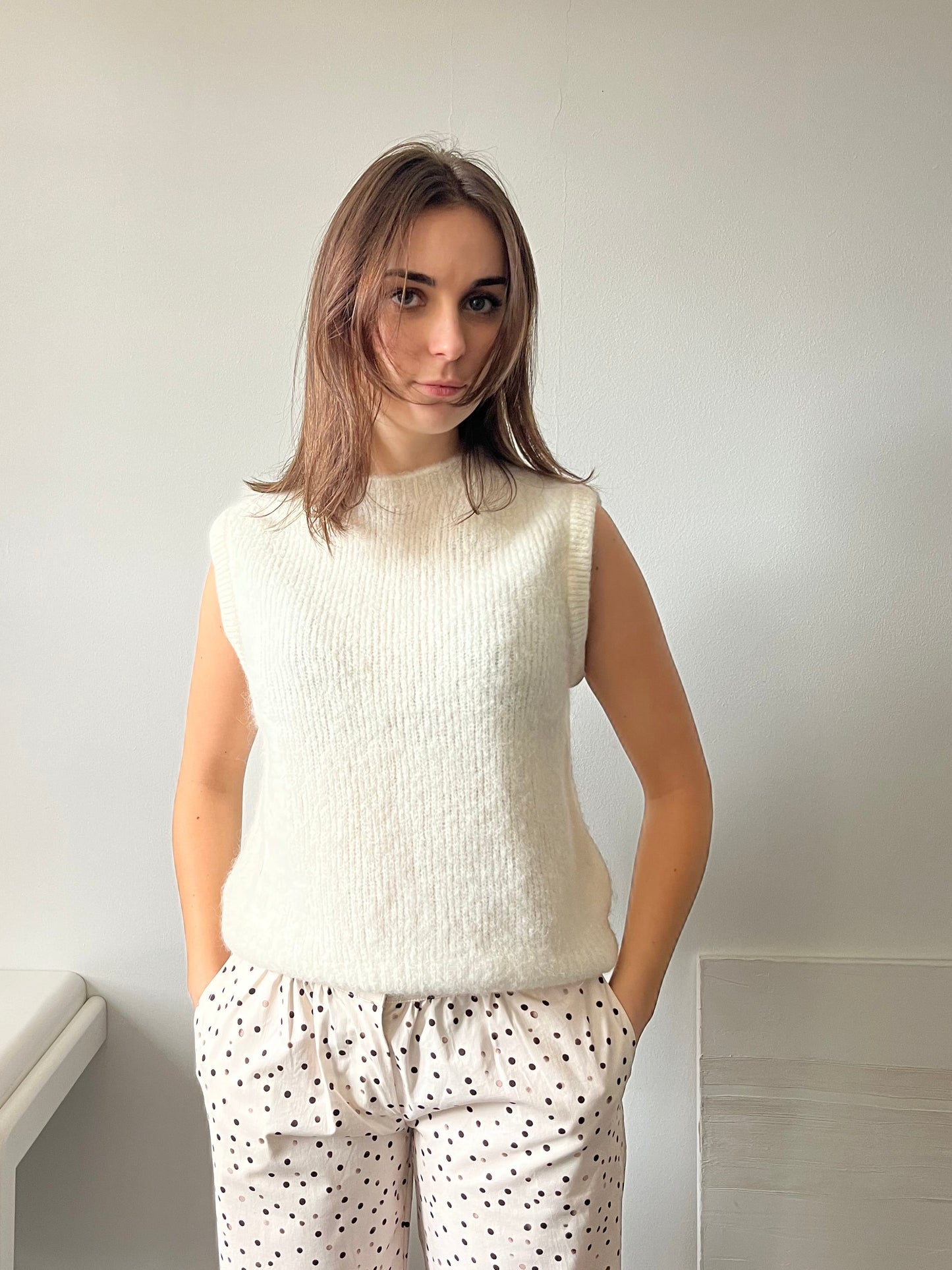 Pull sans manches femme alpaga écru fabriqué en Italie – slow fashion matières naturelles – Rouge Garance