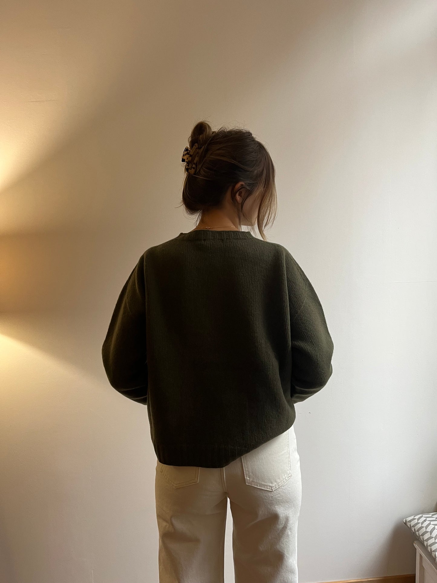 Pull femme en laine mérinos kaki fabriqué en Italie