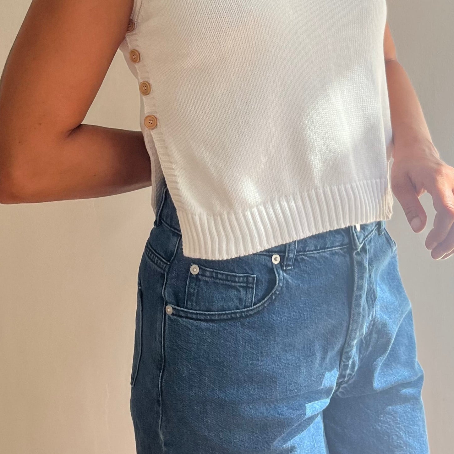 Gilet femme en coton naturel avec boutons en bois fabriqué au Portugal