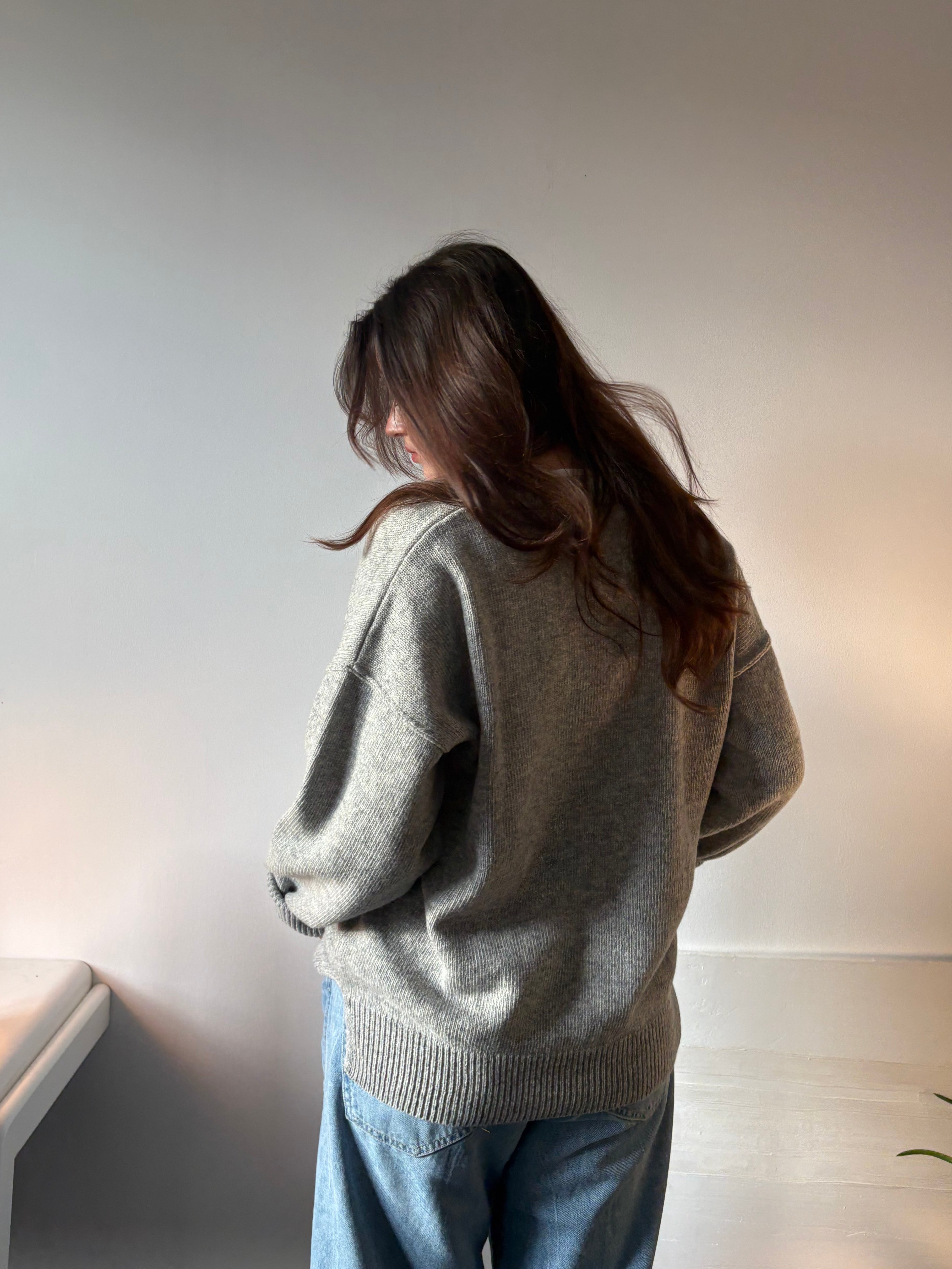 Cardigan en laine gris - tricot doux et chaud